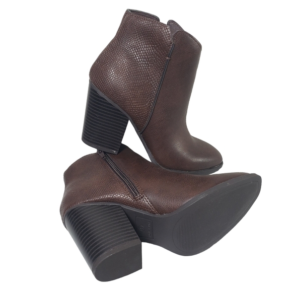 Sun + Stone Shoes - Sun + Stone Gracey Brown Zip Almond Closed Toe Block Heel Bootie Sz 5M